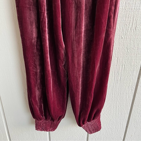 Anthropologie Gloria Velvet Joggers in Wine Bordeaux Size S - Picture 9 of 10